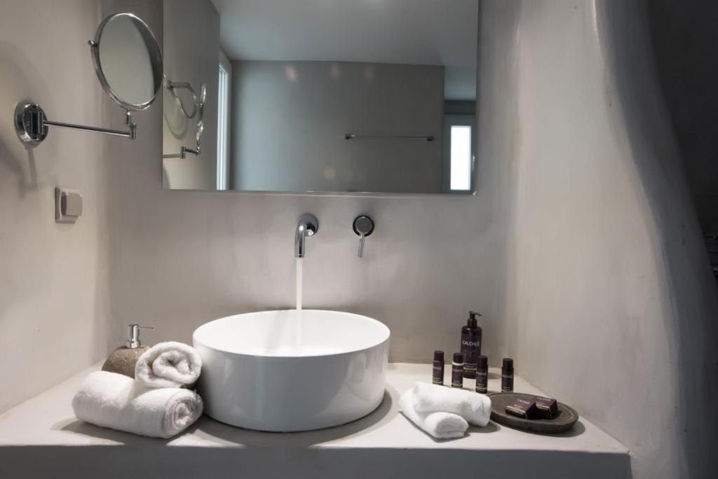 Jonaz Rooms & Suites Ornos (Mykonos) Buitenkant foto